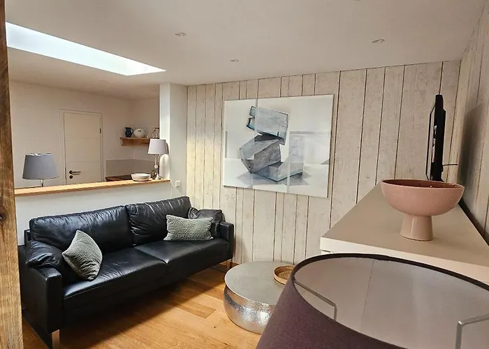 Nahe Blauen Wunder * Dresden